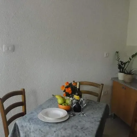 Riva Apartment *